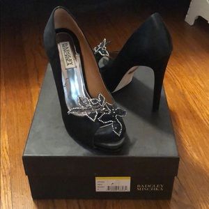 Badgley Mischka Reta evening pump size 8